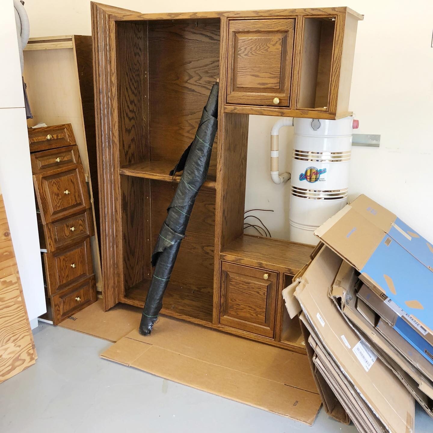Toss Out Junk Removal crew in Tracy